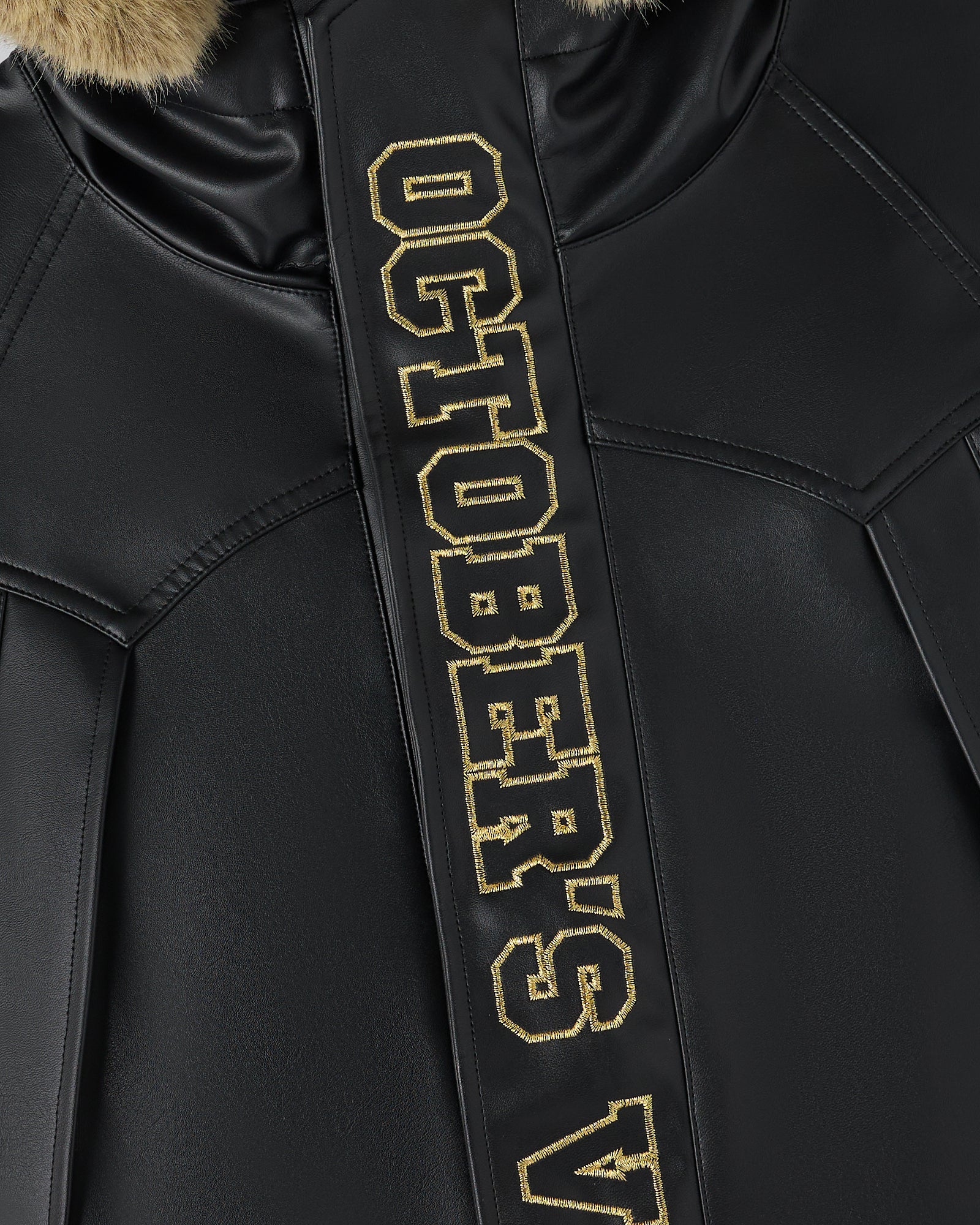 C-0425-OT-6820_BLACK4460